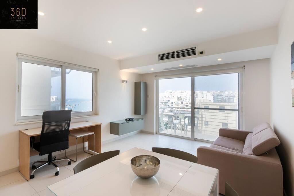 Modern 2Br Apt In The Quaint Village Of Marsaskala & Ac By 360 Estates Buitenkant foto